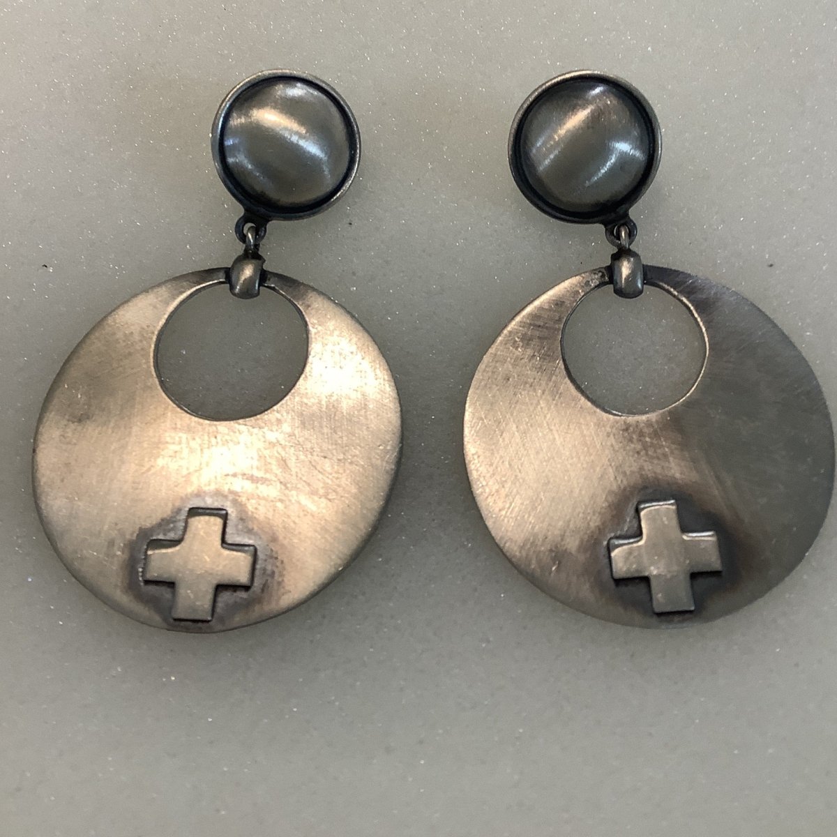 Flat Discs with Navajo Crosses and Covex "button" Posts - Turquoise Mustang