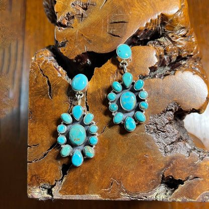 The Mandevilla Oval Cluster Post Earrings - Turquoise Mustang