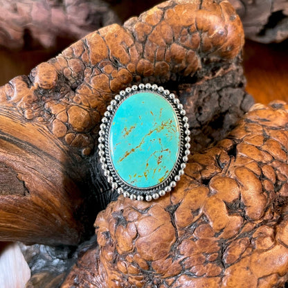 The Geranium Oval Ring - Turquoise Mustang