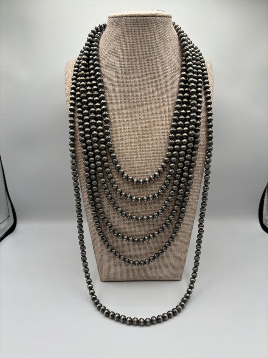6mm Mustang Silver Pearls - Turquoise Mustang