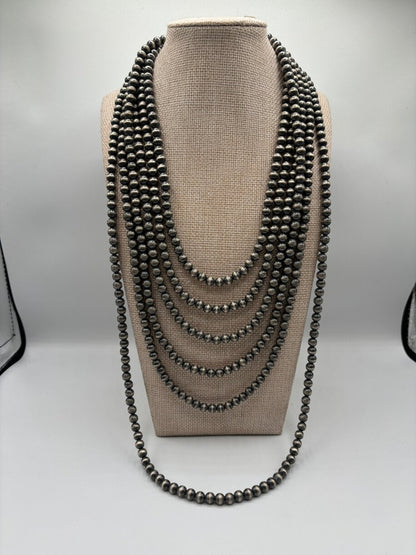 6mm Mustang Silver Pearls - Turquoise Mustang