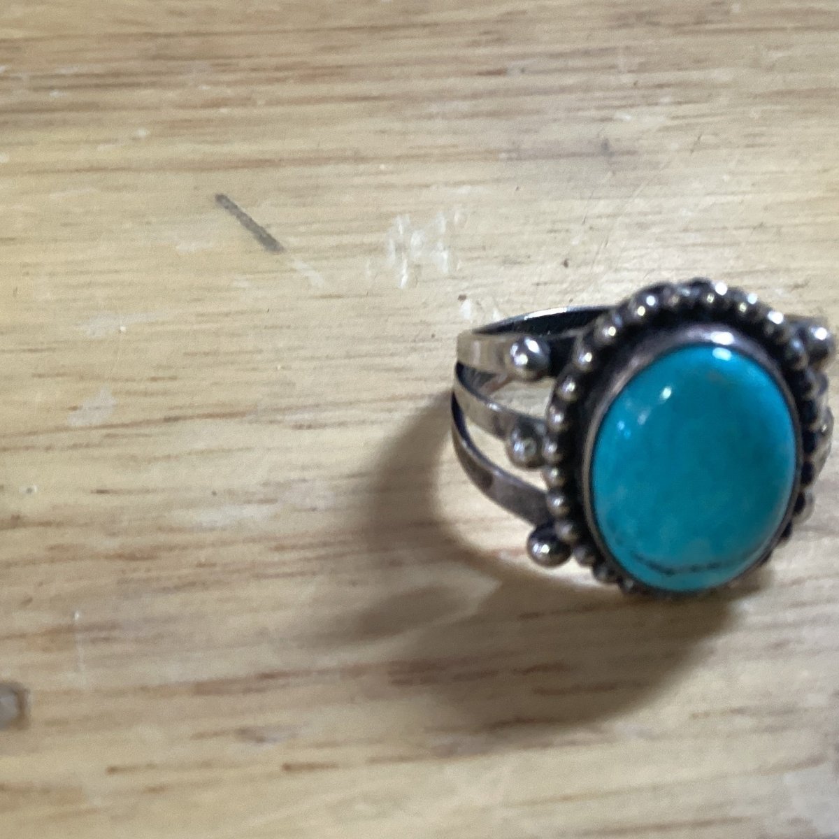 Ring, vintage oval blue turquoise, raindrop bezel, unknown - Turquoise Mustang