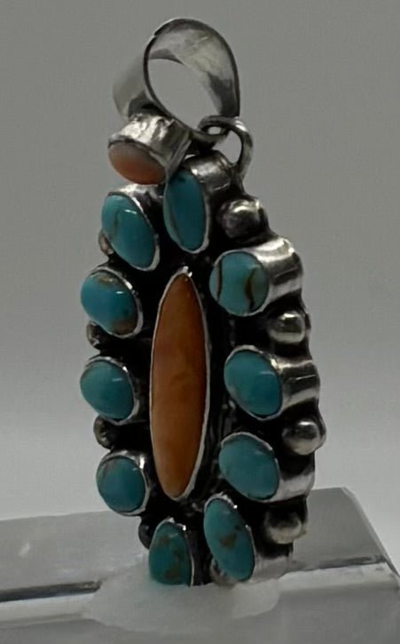 De Chelly , 11 Stone Kingman and Orange Spiny Oyster Cluster Pendant - Turquoise Mustang
