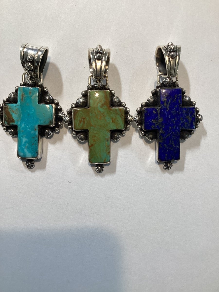 Pendant, Cross, Medium Cross Cabochon, star and sunburst bezel, DD - Turquoise Mustang