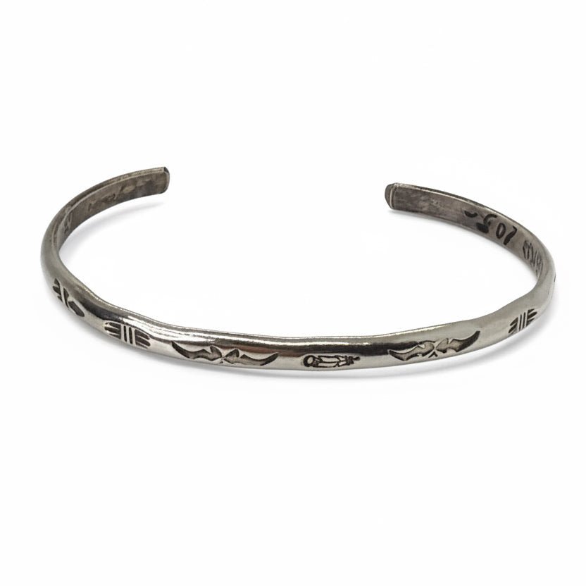 Vintage Narrow All - Silver, Tradition Stamp motif, half - round wire Cuff - Turquoise Mustang