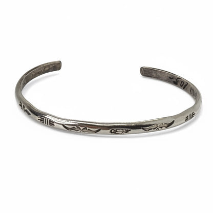 Vintage Narrow All - Silver, Tradition Stamp motif, half - round wire Cuff - Turquoise Mustang