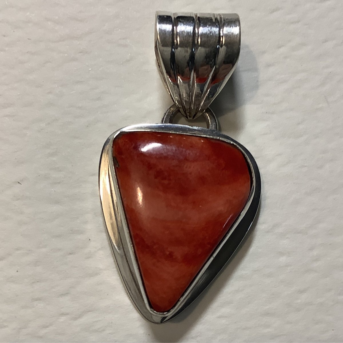 Pendant, Spiny Oyster, Triangle Cab with plain bezel, DD - Turquoise Mustang