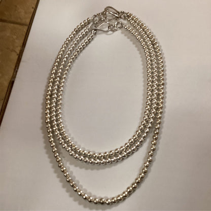 Necklace, 16" bright silver bench beads, - Turquoise Mustang