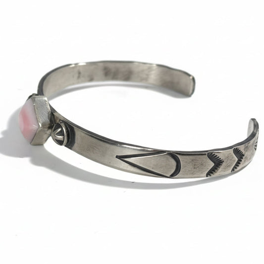 Chaco Single Stone Pink Conch Cuff Bracelet, Draper - Turquoise Mustang