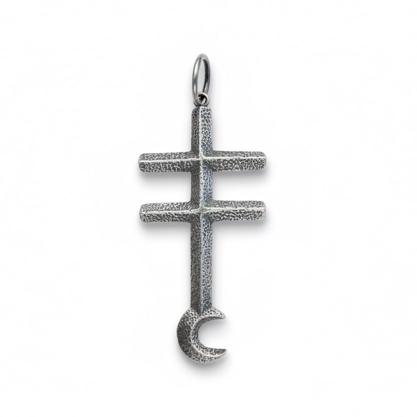 Tufa Cast Fur Trader Style Cross Pendant in Sterling Silver, Dan Dodson - Turquoise Mustang