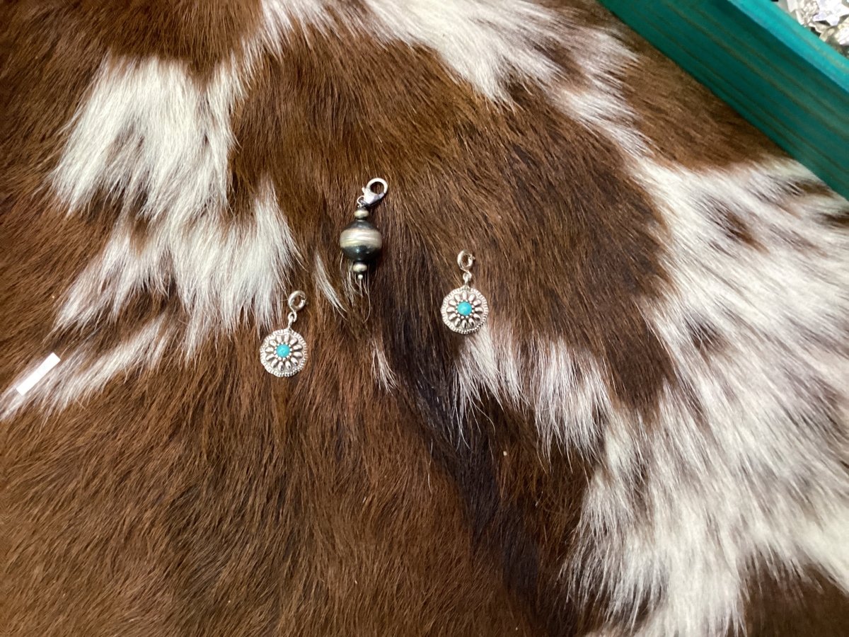 Assorted mini medium squash blossom charms with clip - Turquoise Mustang