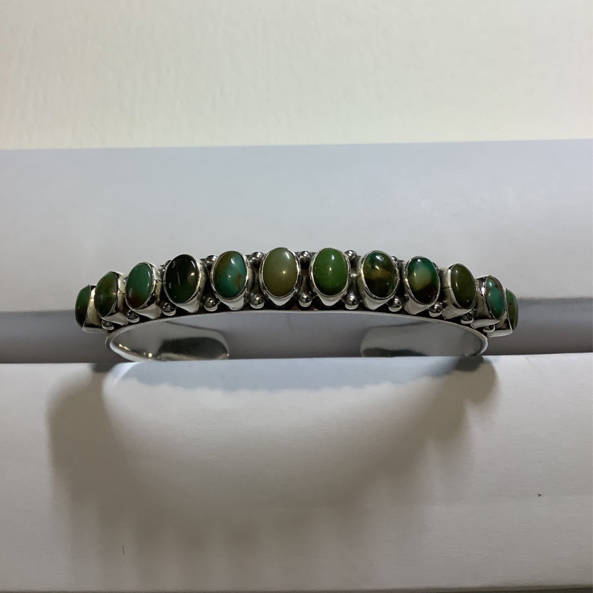 Bracelet, 12 stone Oval ROYSTON Turquoise Cuff, DD - Turquoise Mustang