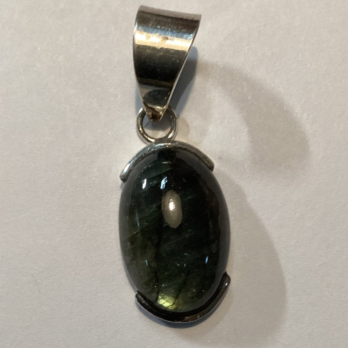 Pendant, small Oval Labradorite, Darryl Becenti - Turquoise Mustang
