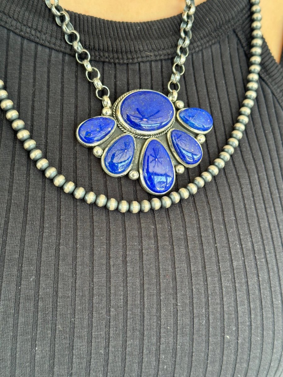 The Shash Bear Paw Necklace - Turquoise Mustang