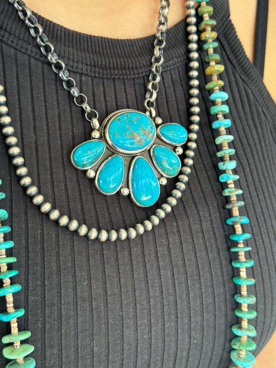 The Shash Bear Paw Necklace - Turquoise Mustang