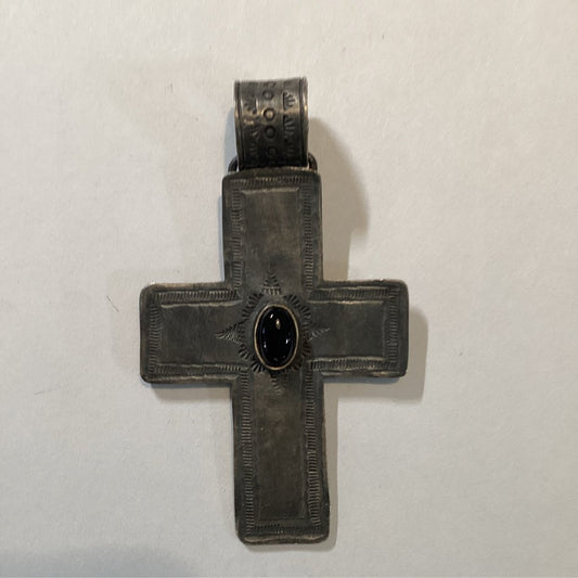 Pendant, Cross, Antiqued with Onyx or Lapis Center, DD - Turquoise Mustang