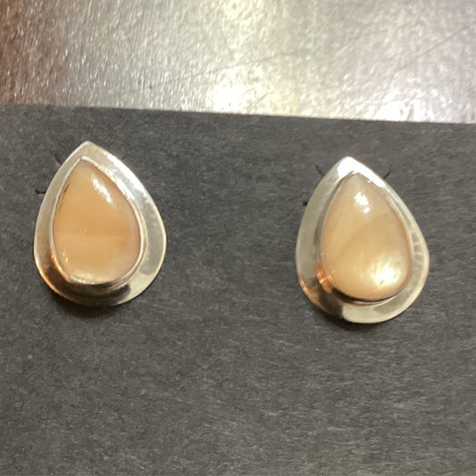 Earrings, Pink Mussel shell Cab, Pear, plain bezel, posts, VM hallmark - Turquoise Mustang