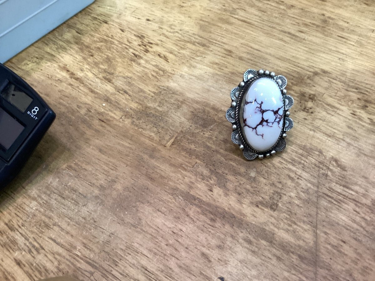 Ring, Wild Horse Magnasite, Oval center with cut rope and stamped bezel DN - Turquoise Mustang