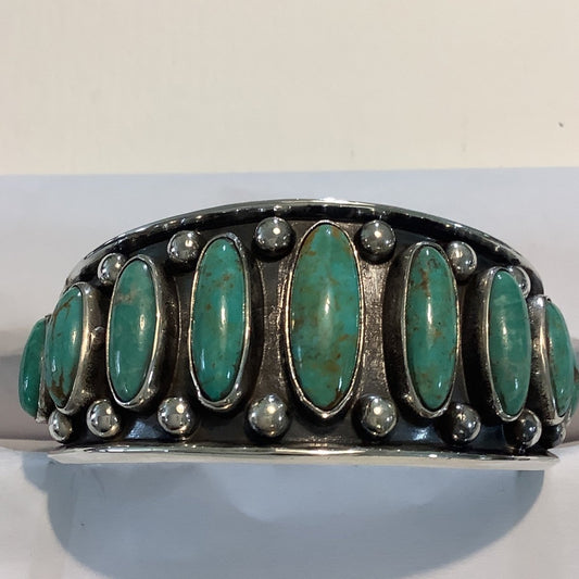 Bracelet, Wide, graduated Turquoise ovals, 21 stone, DD - Turquoise Mustang