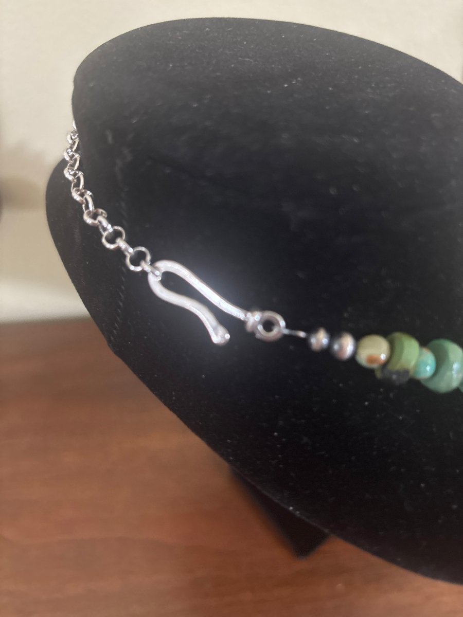 Necklace, 20 ” Sage Green Kingman Turquoise Rondelles w/ Navajo Pearl Ends and Sterling Clasp - Turquoise Mustang