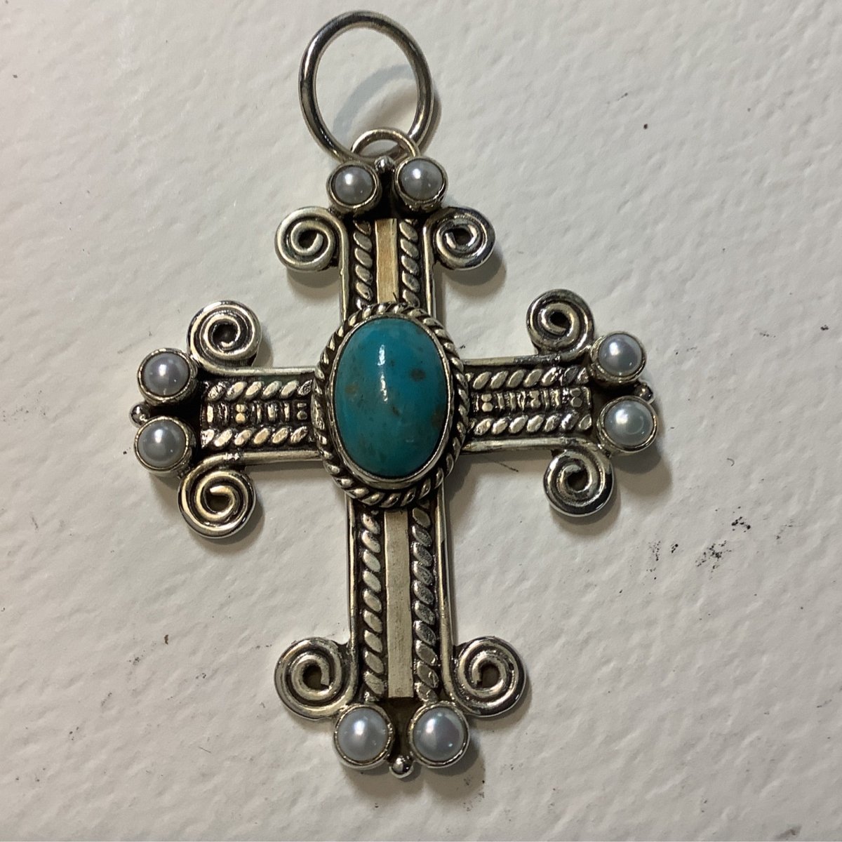 Pendant, Cross, Turquoise Silver, Spanish style w/ Rope applique, TQ oval, 8 pearlsBezel, DD - Turquoise Mustang