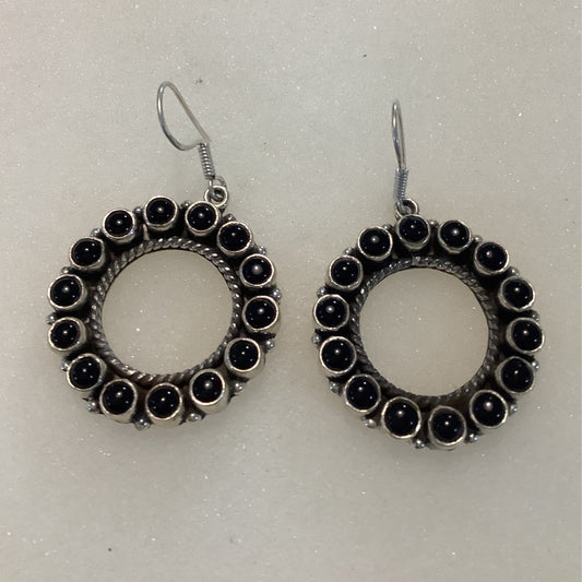 Earrings, Onyx, circle drop w/ Round Pendulums, DD (1) - Turquoise Mustang