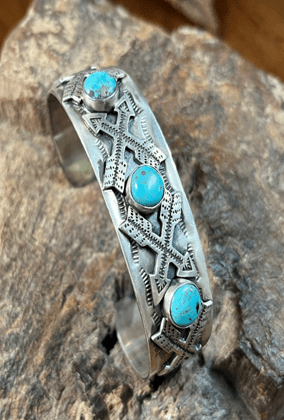 The Shooting Star Cuff - Turquoise Mustang