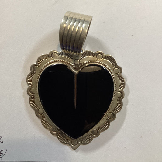 Pendant, Heart, Large Onyx Heart Cab w/ Stamped and rope bezel, DD - Turquoise Mustang