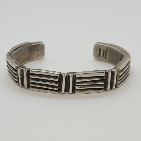 Heavy Men's All - silver Cuff, Chimney Butte - Turquoise Mustang