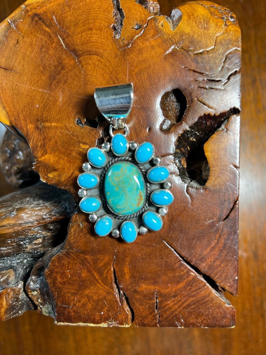 The Tiger Flower Pendant - Turquoise Mustang