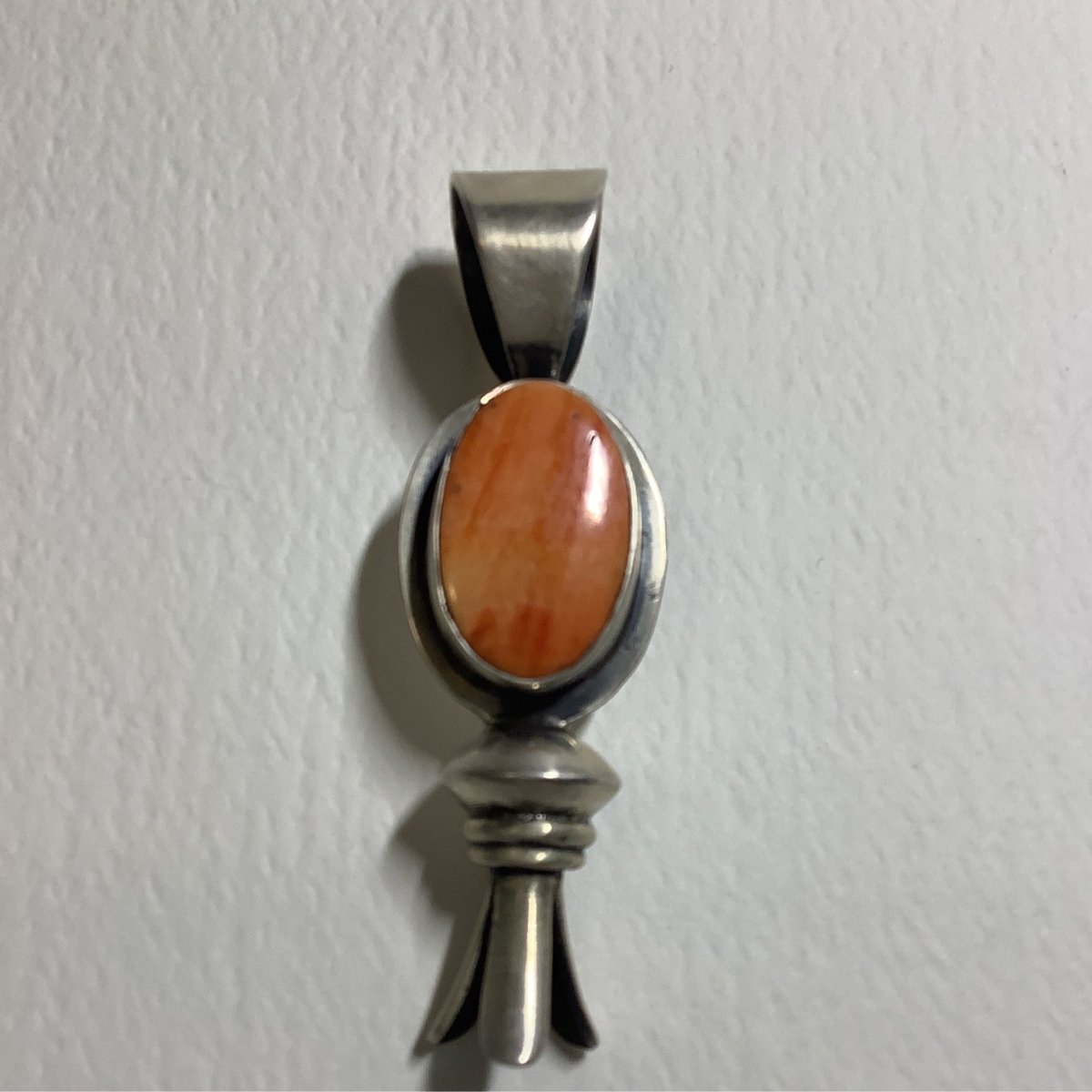 Pendant, Squash blossom, Medium Spiny Oyster, saucer globe, plain bale, DD (1) - Turquoise Mustang