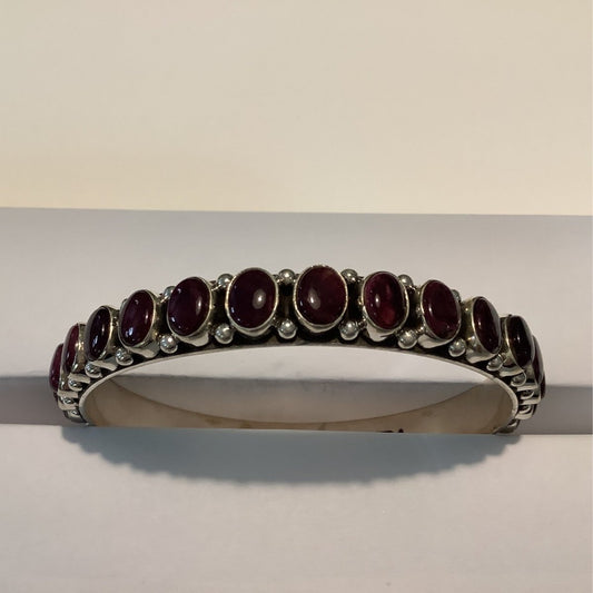 Bangle, Medium Oval Purple Spiny Oyster, 30 stone, DD - Turquoise Mustang