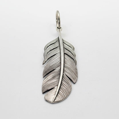 The Horsemint Pendant - Turquoise Mustang