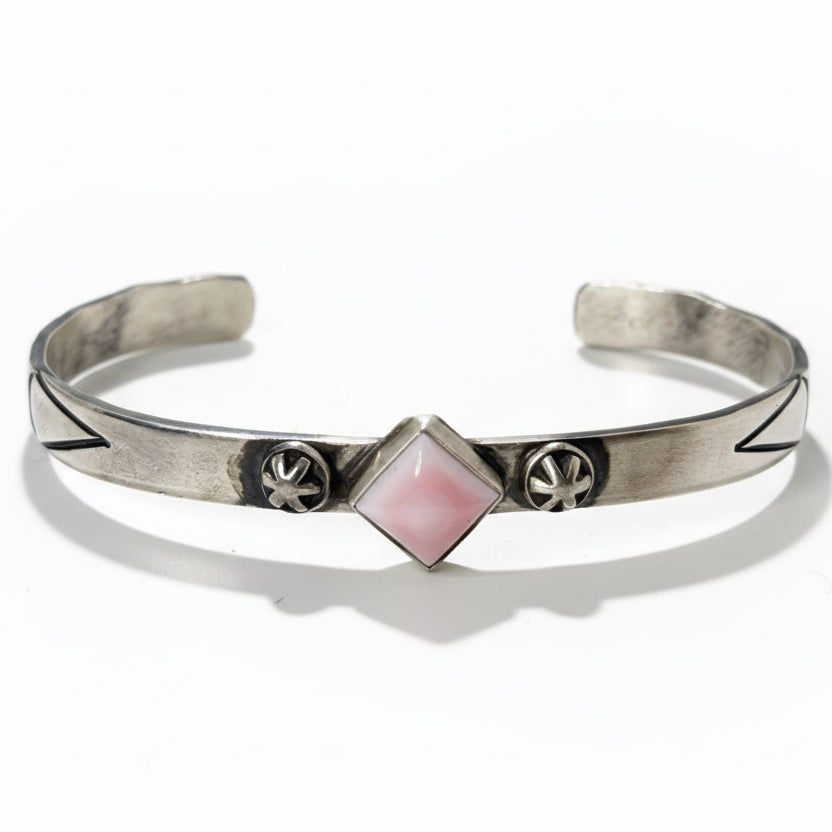 Chaco Single Stone Pink Conch Cuff Bracelet, Draper - Turquoise Mustang