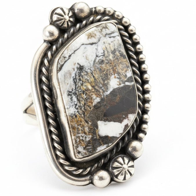 Large Vintage White Buffalo Ring, Size 8.5 Boyd J. Ashley - Turquoise Mustang