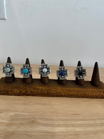 The Waterlily Cross Ring - Turquoise Mustang