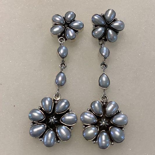 Earrings, Pearl, Daisy Stud with Daisy Cluster drop, DD - Turquoise Mustang