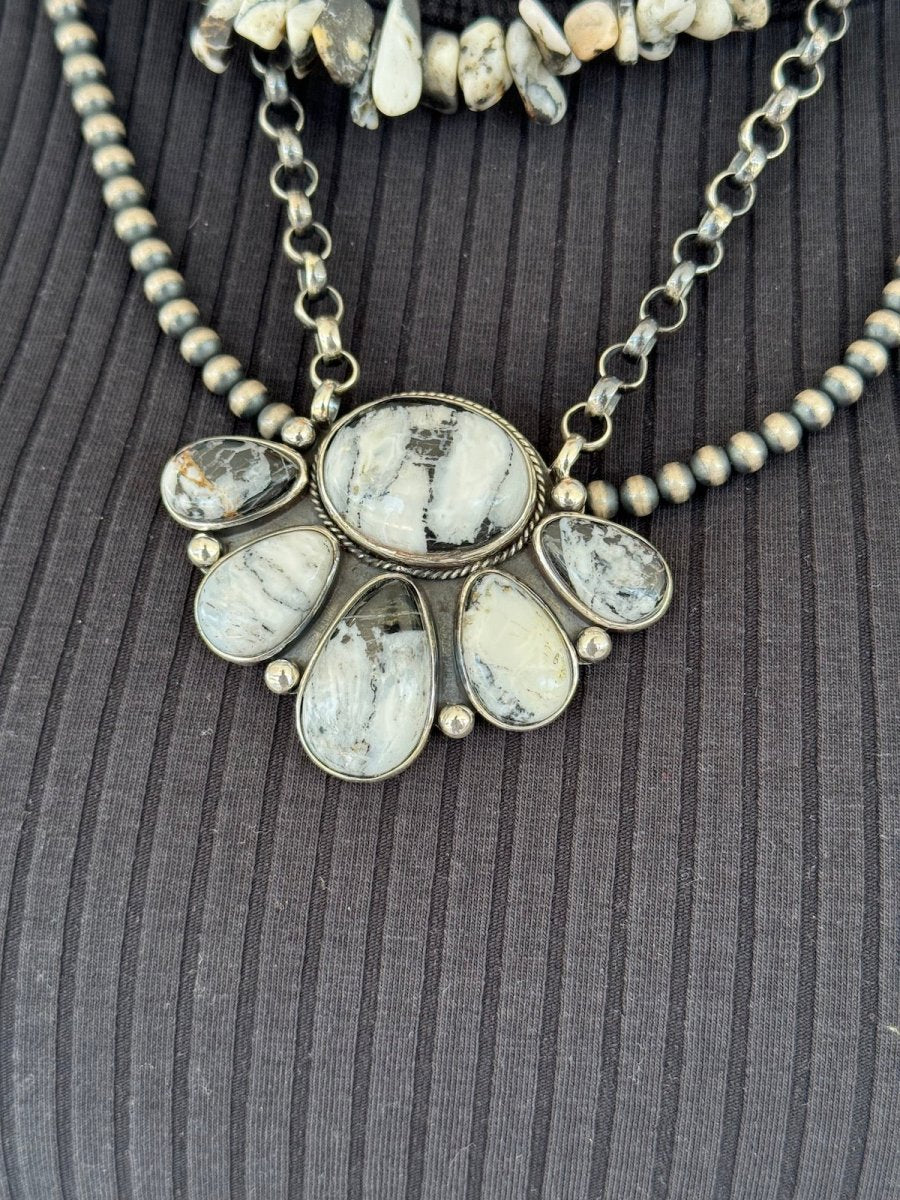 The Shash Bear Paw Necklace - Turquoise Mustang