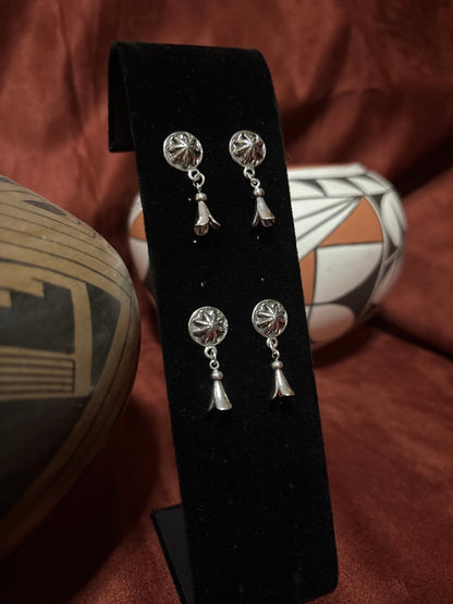 Earring, All Silver, Peyote Squash Dangle - Turquoise Mustang
