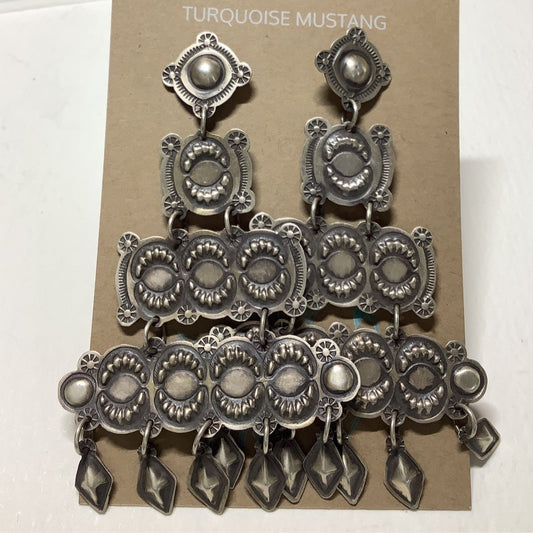 Earring, all silver, Repousee/stamp 3 - tier "Cake", Harris Joe - Turquoise Mustang