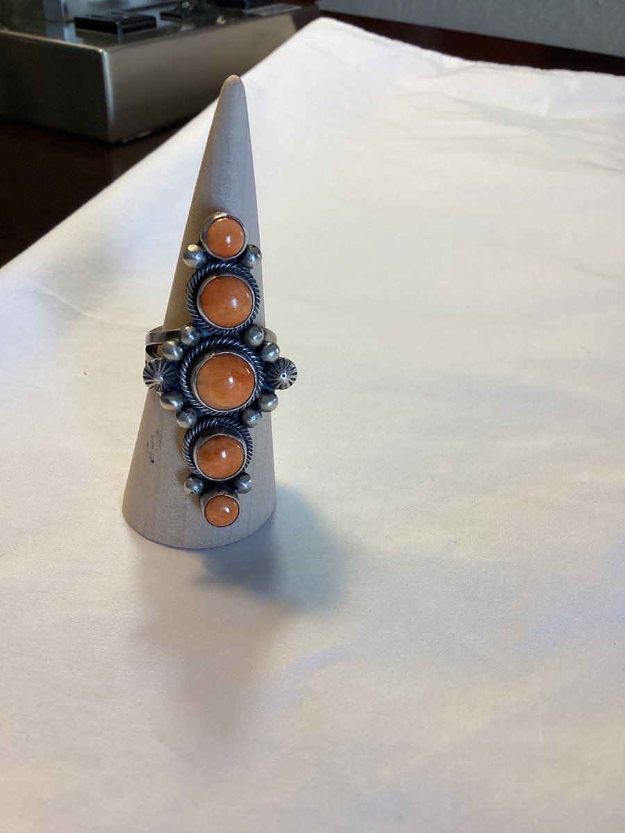 Ring, Orange Spiny Oyster, 5 round stone, rope bezels, Paul Livingston - Turquoise Mustang