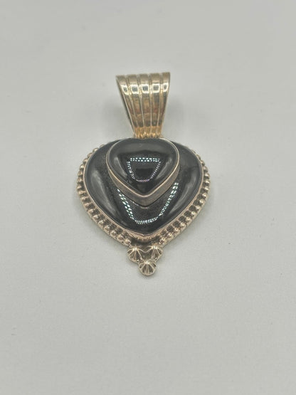 The Forget - Me - Not Heart Pendant - Turquoise Mustang