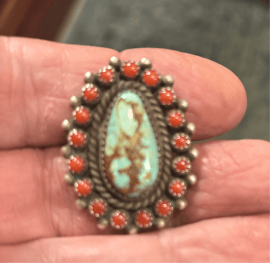 Ring, narrow 21 Stone Cluster Wild Horse with Mediteranean Coral bezel, Peterson Johnson (1) - Turquoise Mustang