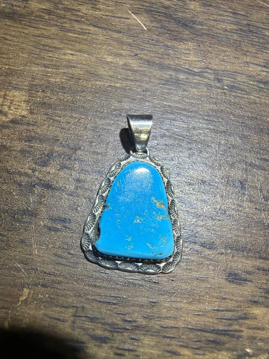 Kingman Turquoise Freeform Pendant - Turquoise Mustang