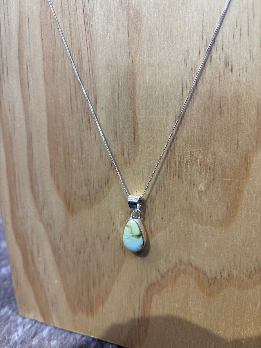 Navaho Handmade Sterling Silver Palomino Necklace - Turquoise Mustang
