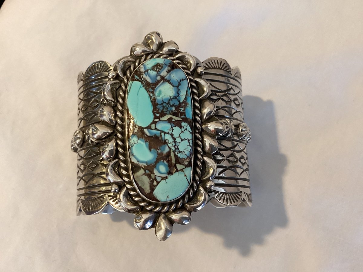 Bracelet, extra wide cuff, Golden Hills, Turquoise, oval freeform, Chris Yazzie - Turquoise Mustang