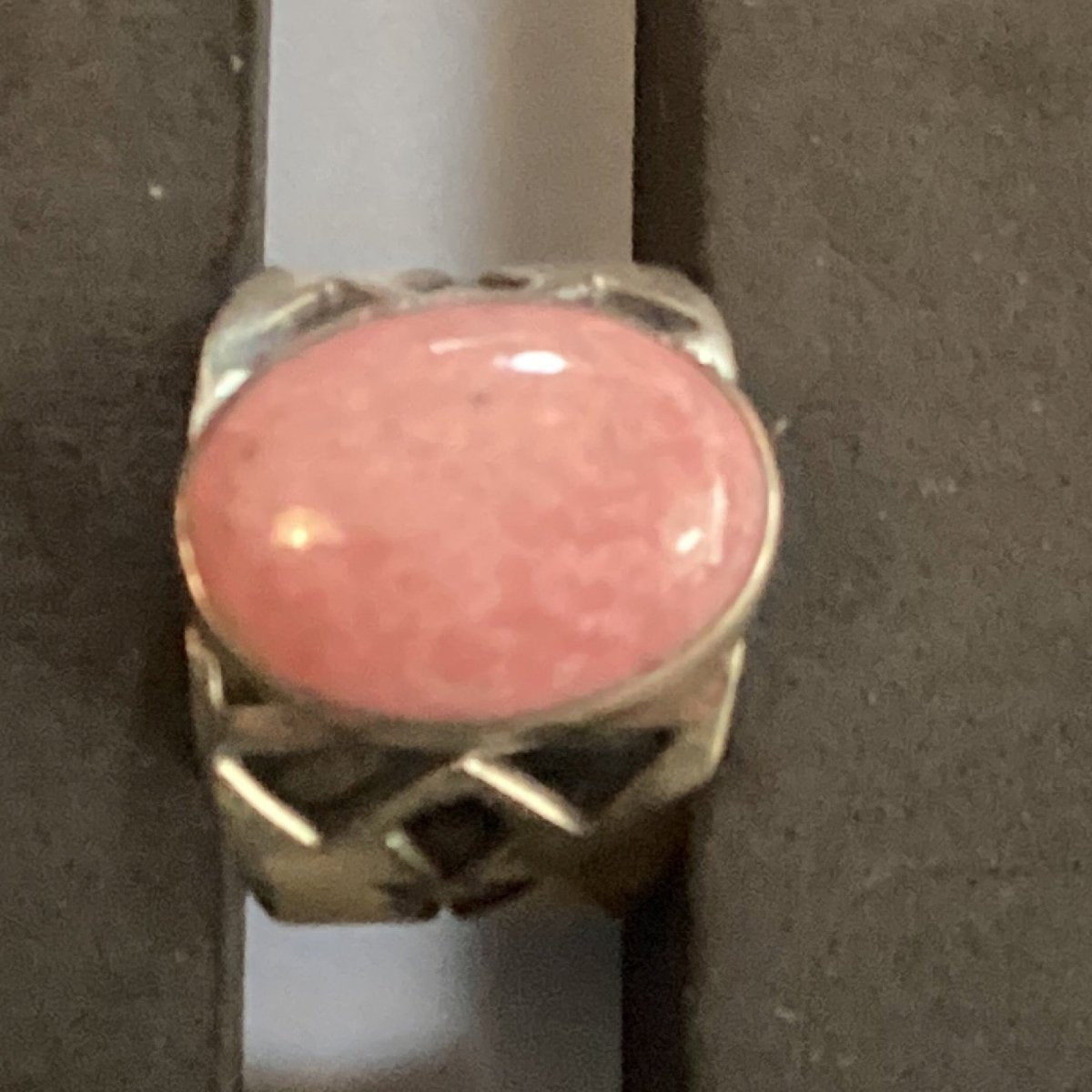 Ring, Rhodonite oval, plain bezel, D. Clark - Turquoise Mustang