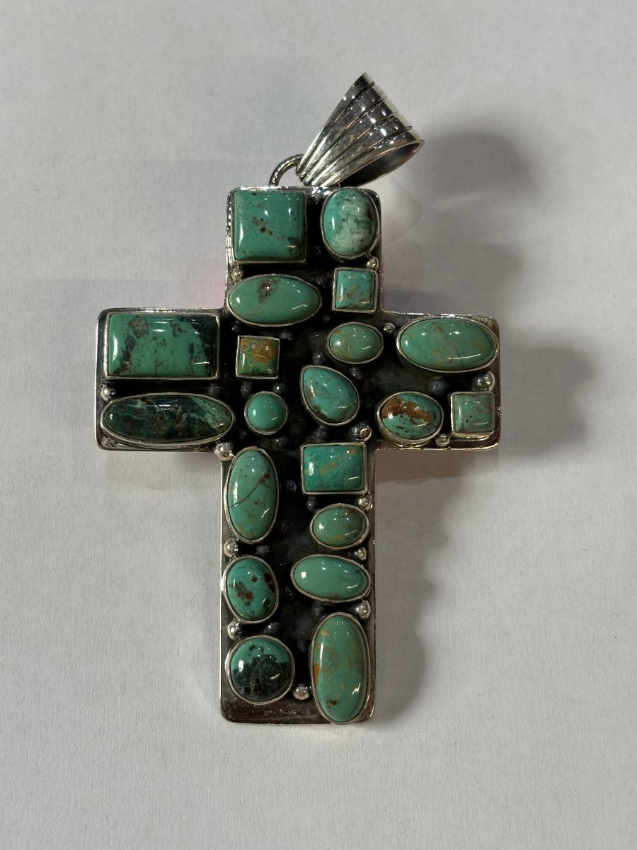 The Peony Cluster Cross Pendant - Turquoise Mustang