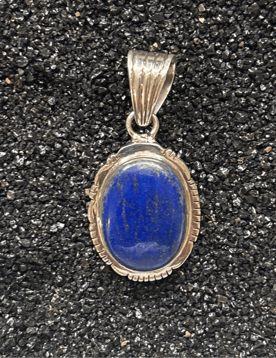 The Calendula Pendant - Turquoise Mustang
