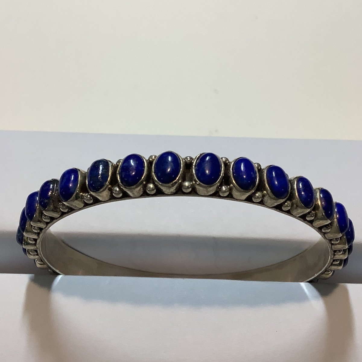 Bangle, Small Oval Lapis 32 stone, DD - Turquoise Mustang